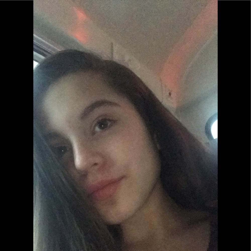 Meet your Posher, Gabby